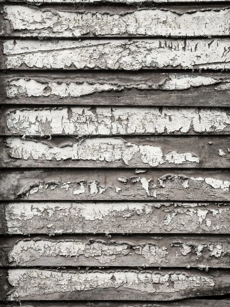 Desaturated home siding for a siding problem card