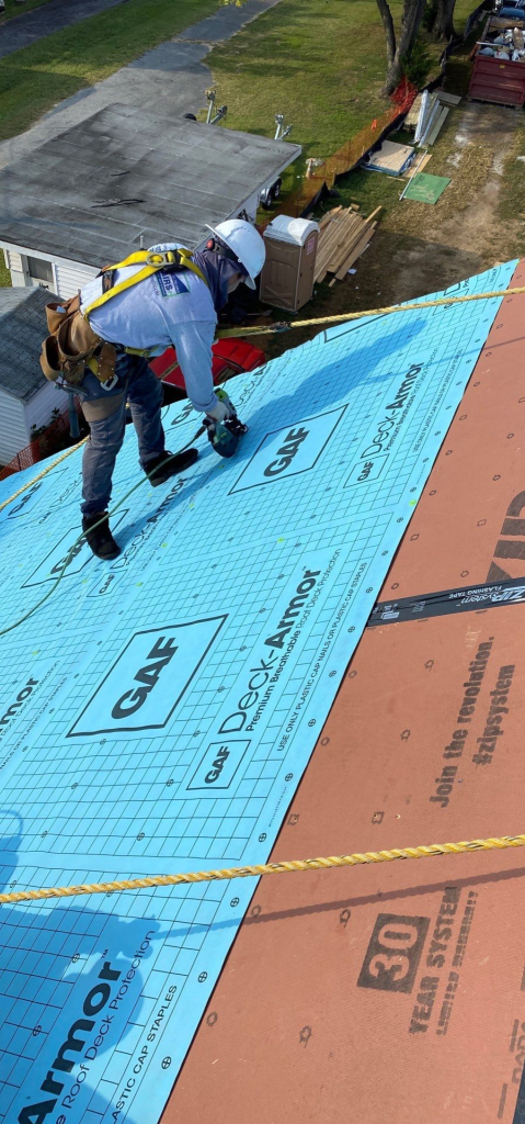 roof underlayment installation work